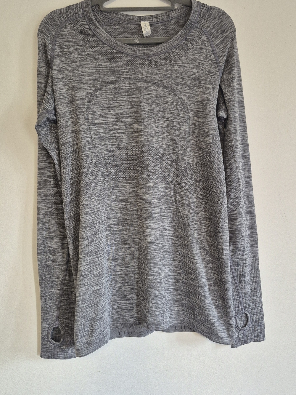 Lululemon The Sweat Life Seamless Running Top Gray Thumbholes Women’s 10 - Picture 2 of 5